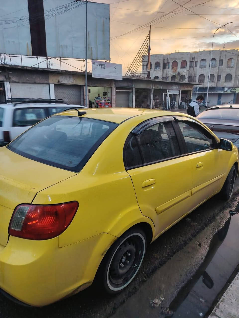 السلام عليكم
كيا ريو 🚕 
وأرد أمريكي 🇺🇲 
موديل 2011👋
رقم نينوى صدامي 👋 مطلوبة هيئه على الشاري 
كاربون بانزين ⛽ شرط التحويل 🚦 
محرك 16 محرك وكير شرط 👋 
طخم تاير طخم امامي خلفي جديد 👋 
تبريد ثلج 🥶 مكيف الهواء 
📢ظررها جاملغ وبيها داخل والباقي تلقيطات مال تكسي وكدام العين 👀🛑#السعر 75$💸 وبيها مجال 
#العنوان #الموصل #موصل_الجديده قرب جامع الايقظه شارع البطاريات 
🛑 1️⃣ اوقات العمل🕰️الاتصال من الساعه التاسعه صباحا الى الساعه العاشره ليلا🛑
🛑2️⃣بلتلفون قفل ماكو تعال ودفع سعر اليعجبك 🛑
#مكتب_ارض_السلام #لبيع_وشراء_السيارات 
🛑 #باداره/ سلام الراشدي 
***********📱كورك 📞
***********📱اسيا📞
