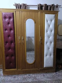 ثلاجه جديده ما مستعمله هوايه وكنتور 3بيبان صاج عنوان بغداد 07759258016