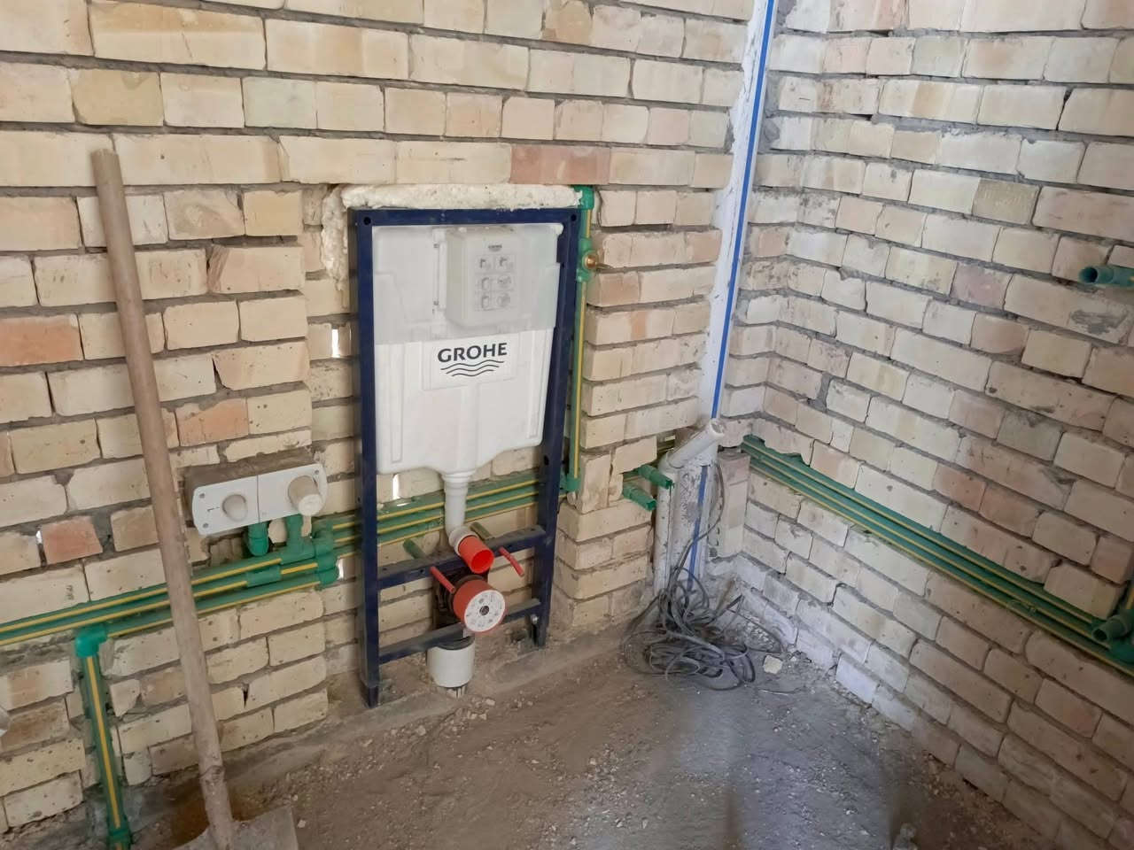 متوفر كوادر ماي كهرباء مجاري
درجه اوله درجه ثانيه درجه ثالثه للستفسار 
***********
