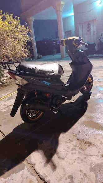 السلام عليكم ماكس عدله ياباني جديده  سلف هندر شاير لايت عالي ناصي سكنات  كهربائيات كلها شغاله اي نقص ماكو بوشه49 مفتوحه مره وحده شلعه ومشي ونعومه كفراتها بلاد امختمات  بيهه ويل كب 2 رياضي دبل كدام رياضي تايرات جدد دراجه كامله مكمله سعر 550 وبيهه مجال مكاني البصره الزبير رقم *********** 🙊💙
