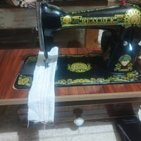 مكينة خياطة • فراشه • جديده ونضيفه