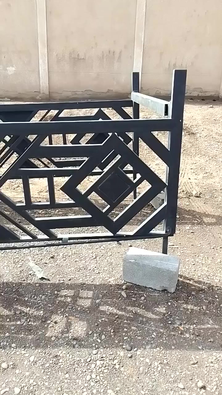 سلام عليكم محجر لبيع لستفسار علا لرقام *********** ***********
