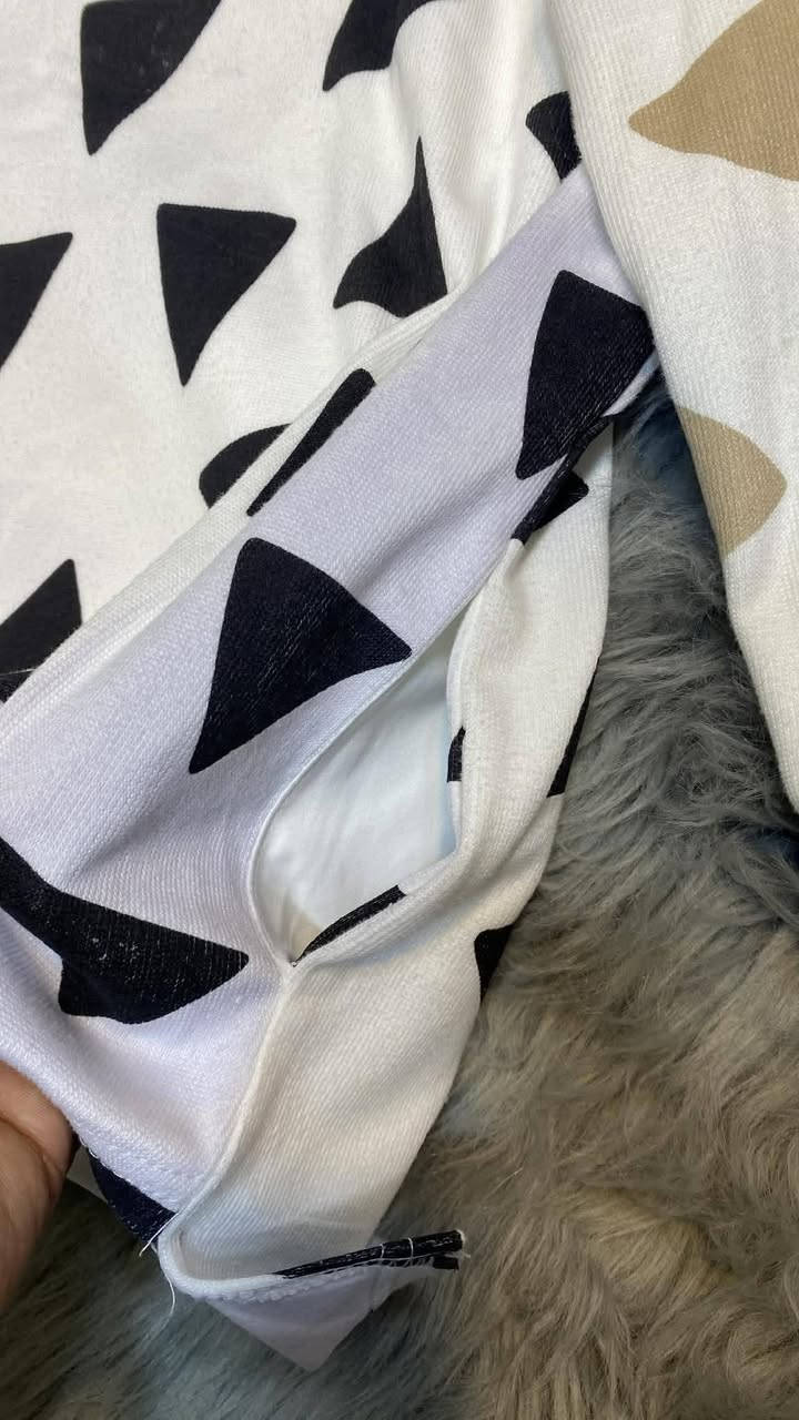 بدي نسائي بي جيوب
 باقي قطع اخيره 
يلبس من وزن 50 كيلو الى 70كيلو 
سعره 6 الف متوفر توصيل جميع محافضات


**إذا كنت صاحب هذا الإعلان وتريد حذفه لأي سبب، رجاءا أرسل رسالة إلى الدعم الفني**