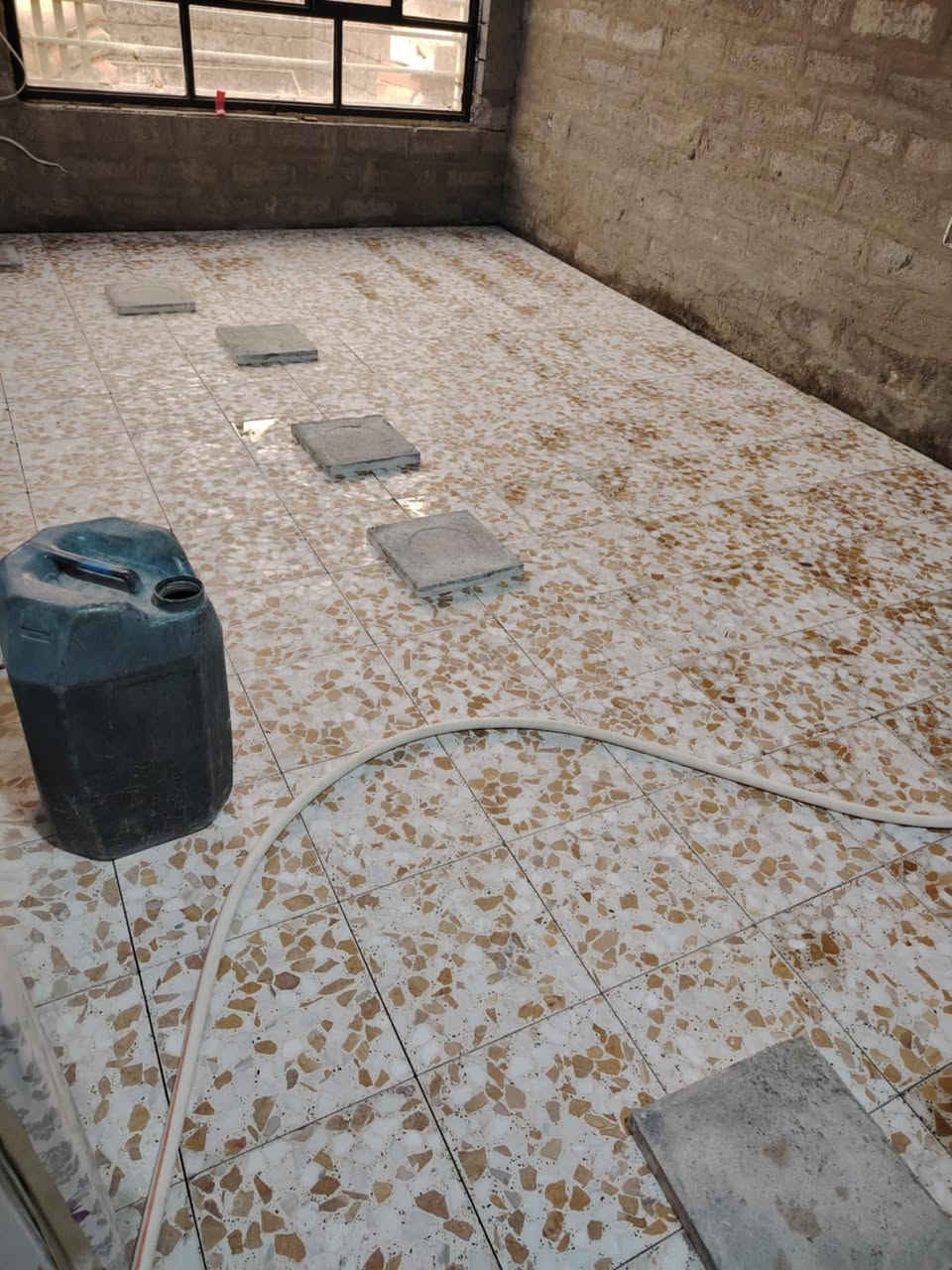 صفاف سيراميك ارضيه جدران
***********
***********
