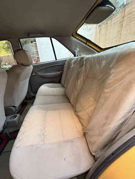 السلام عليكم ….
شيري كوين 2010 رقم بغداد محرك كير بلادي ماشية 76 الف كيلو السيارة كلها بلادية من الشركة عندي بيها فقط طختين زغار بالجاملغ الأمامي والخلفي تجي وتشوف بعينك السيارة احلى من الصور 
السعر 39 ورقة 
مكاني بغداد المشتل ***********
