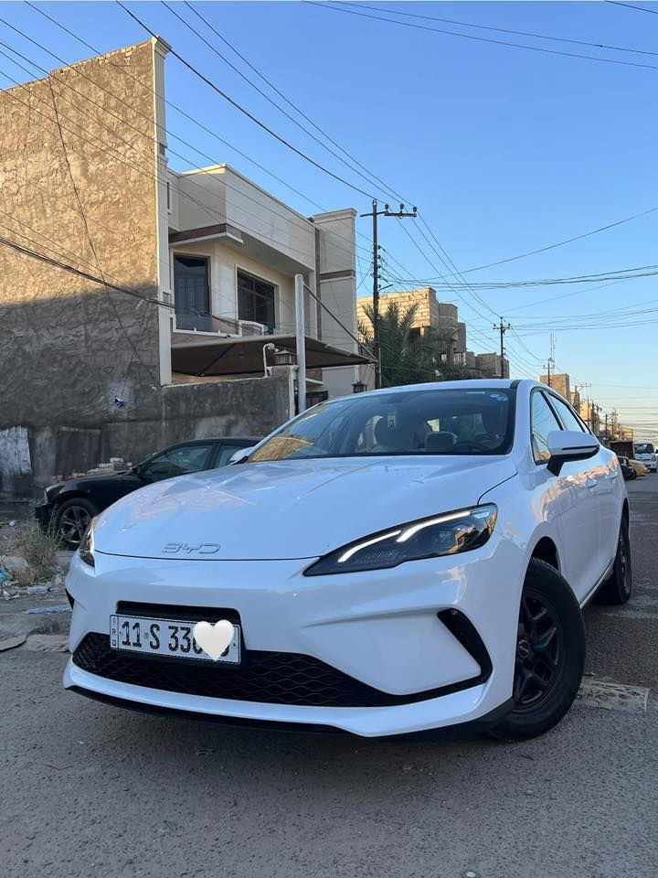 السلام عليكم للبيع 

بی وای دی 2025 ــــــــ BYD SEEL 05 
داخل ابیض
مشي 600 كيلو بعدها زيرو بحاله وكاله 
السیارة دعامي لدعامیة مکفولە  
رقم بغداد  شرط تحویل 
مکان بغداد البياع  
***********  الواتساب  موجود
