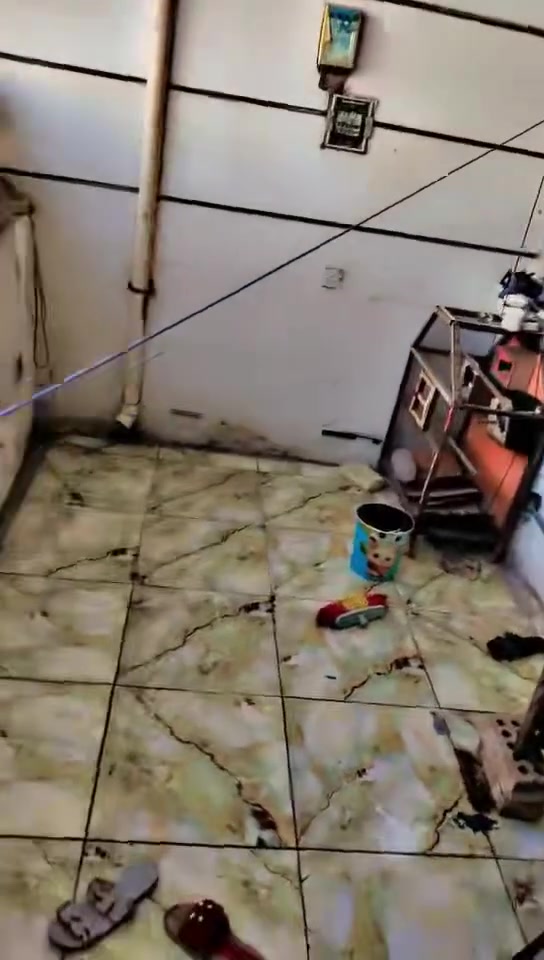 بيت البيع بحي الجهاد بل امانه مساحت البيت 120بناء حديث اني صاحب البيت قريب عله شارع العام  البيت /هاذه رقمي ***********

