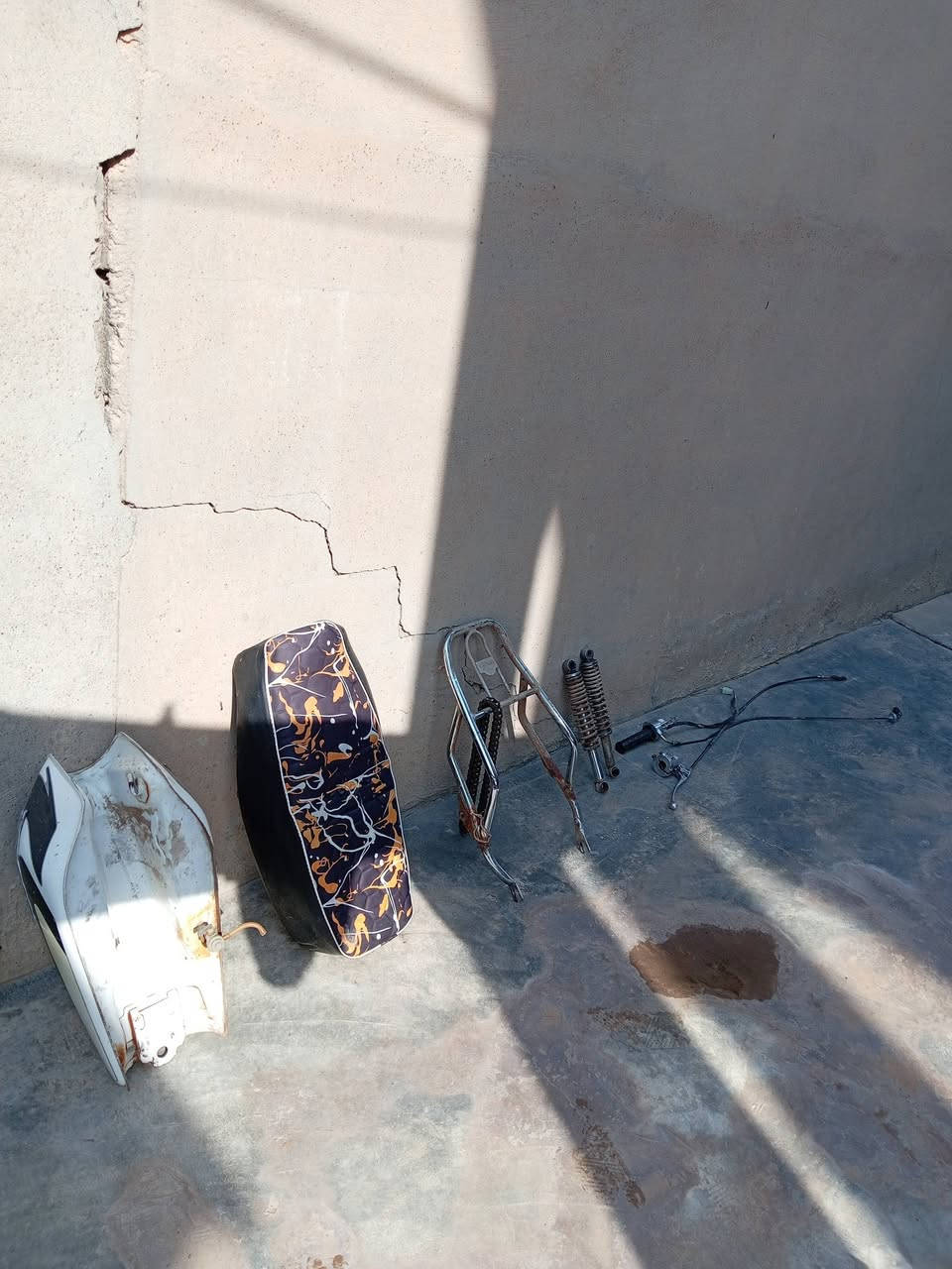 للبيع غراض موطور محرك5 كير شغال


**إذا كنت صاحب هذا الإعلان وتريد حذفه لأي سبب، رجاءا أرسل رسالة إلى الدعم الفني**