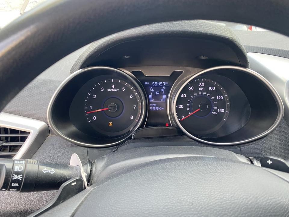 هونداي فولستر  ٢٠١٥ كلين محرك ١٦٠٠gdi ماشية ٦٢ رقم بغداد باسمي  السعر٨٥$ السيارة بلادية من جميع النواحي
***********
