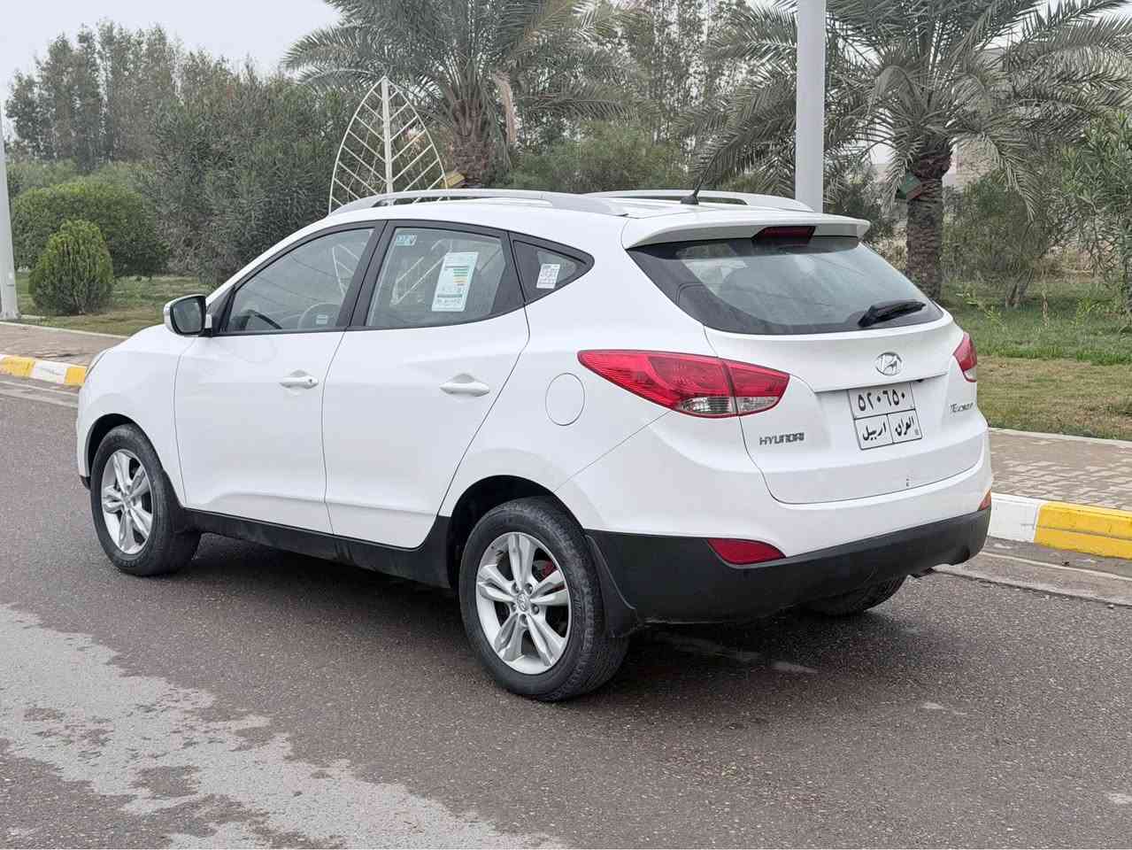 السلام عليكم 
توسان 2012 للبيع 👍
رقم اربيل سنوية لغاية 2027 تحويل او وكالة مباشر👍
السعر مناسب 🔥 128$ 🔥 انسب توسان مقارنة بنصافتها
محرك بلادي غير مفتوح وبدون اي مشاكل 👍
السيارة ماشية 100km فقط🚀
السيارة مكفولة من الضرر والصبغ فقط صبغ محدد بالبنيد👍 
مواصفات التوسان المعروفة 👍
مكام السيارة تكريت شارع الزهور 
للتواصل :*********** تكريت, صلاح الدين
