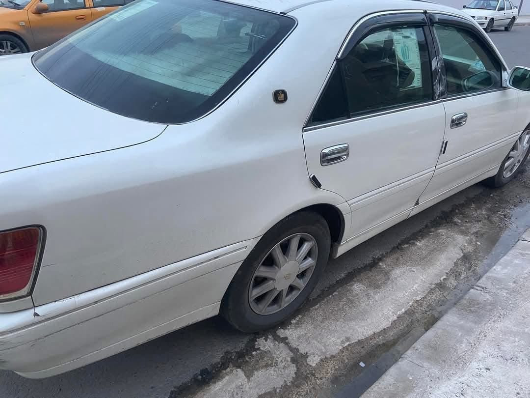 ملكة 2001 رقم كركوك  مدفوع  كمرك ورقم وسنوية وملصق رقم تكسي ورجعتها خصوصي باقي ترقيم الجديد تكمل معاملتها. 
بيها كصتين. اوراقها رسمية  100‎%‎
السعر 75 وبيها مجال او مراوس حسب القناعه 
 
***********
