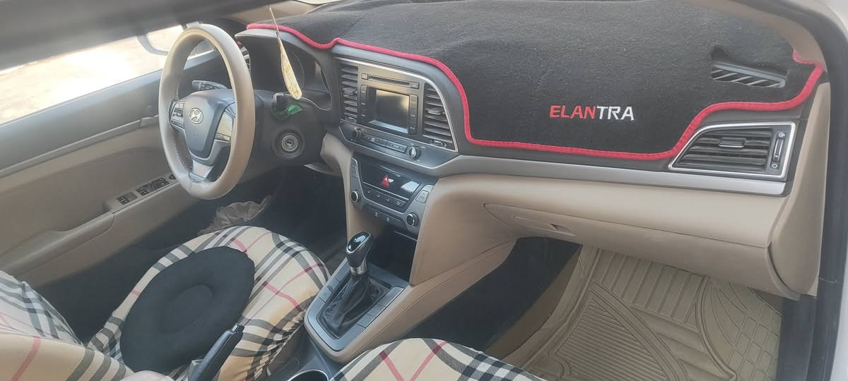 السلام عليكم الانتر للبيع موديل 2016. السيارة كفالة عد اشويه صبغ بالبنيد مكينه وكير كفالة مامفتوح على وضع الشركة رقم نجف بسمي العنوان النجف المناذر للاستفسار الاتصال ***********. علما السونار مرفقاً المنشوره
