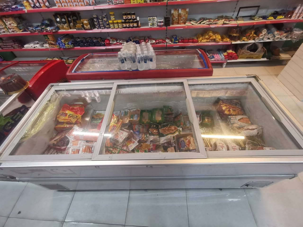 مترين وعشره سم سعر مليون وربع
مكانها بغداد حي الجهاد الاطباء
مكلف بالنشر


**إذا كنت صاحب هذا الإعلان وتريد حذفه لأي سبب، رجاءا أرسل رسالة إلى الدعم الفني**