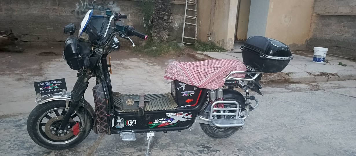 مطور جيلي بيع مطور نضيف، 6 بطاريات، مانع سرقة، بطاريات واكفات والايت وشاير بيه، طبك فقط تصليه، يكلف 30 ألف، موديل 2024، دبلات فول نشط حيل بالمشي


**إذا كنت صاحب هذا الإعلان وتريد حذفه لأي سبب، رجاءا أرسل رسالة إلى الدعم الفني**