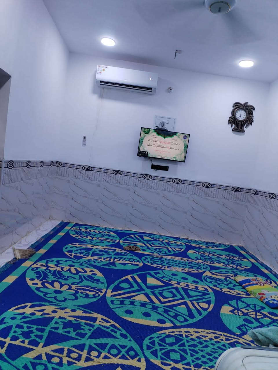 بيت البيع المساحه 150مطلوب للسكان 
الاستفسار ***********
بل الشويله قرب مدرسة غصن الزيتون

