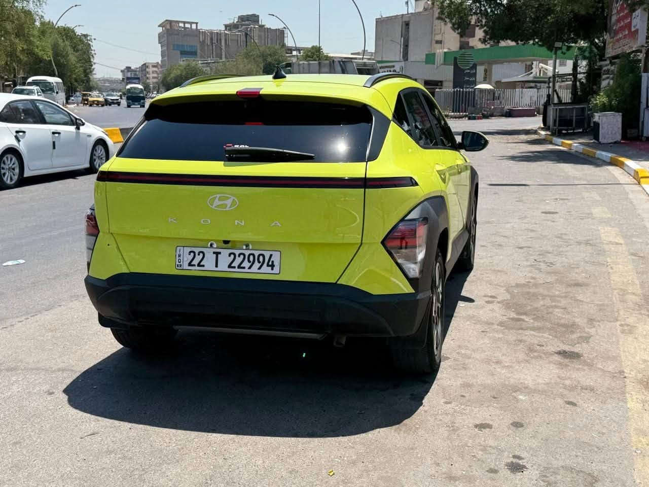 السلام عليكم كروبنا الغالي
عندي سيارة هونداي كونا 2025 وارد امريكي 
اللون اخضر مميز 
والرقم مميز 
ويل كبير المرغوب 
تبريد خلفي
السيارة ماشية بامريكا 14 الف ميل وهسة 18 الف ميل
بشهر 3 سويتلها بولش ونانو سيراميك وعازل حراري لكل جام السيارة
محرك 2000 دوش 4 سلندر المرغوب 
رقم اربيل
سنوية باسمي وثاني يوم تحويل ملكية
والهزة بعدها ماساقطة 
اني رقمت وسويت هزة 2026 بشهر 2 
والسيارة جدا جدا نظيفة وكل صورها معروضة 
للأستفسار
*********** وبيه واتساب 
السعر : 165 ورقة وبيه مجال
