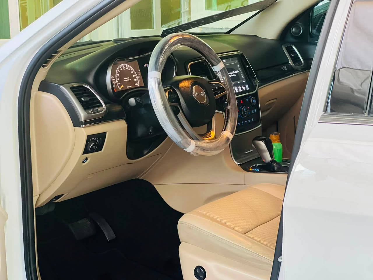 Jeep grand cherokee
Limitedجيب 2020 jeep

رقم اربيل

وكالة هارلم سفر اربيل

فول مواصفات

ليميتيد بلاس

٤*٤ دةبل اكسل
رادارت
حساس خلفي و امامي

بانوراما
٣ شاشة
شاشة كبير
كشنات جلد
كشنات كهرباء
كشنات هيتر و تدفي وتبريد وميموري
كشن خلفي هيتر
تشغيل عند بعد
صندوق شفط كهرباءية
كير محرك بشرط مامفتوح

ماشية ٥٤ الف
سيارة بدون صبغ
بيها ٣ مكان شوية PDR
مكان اربيل

***********
سعر =تعال خاص
