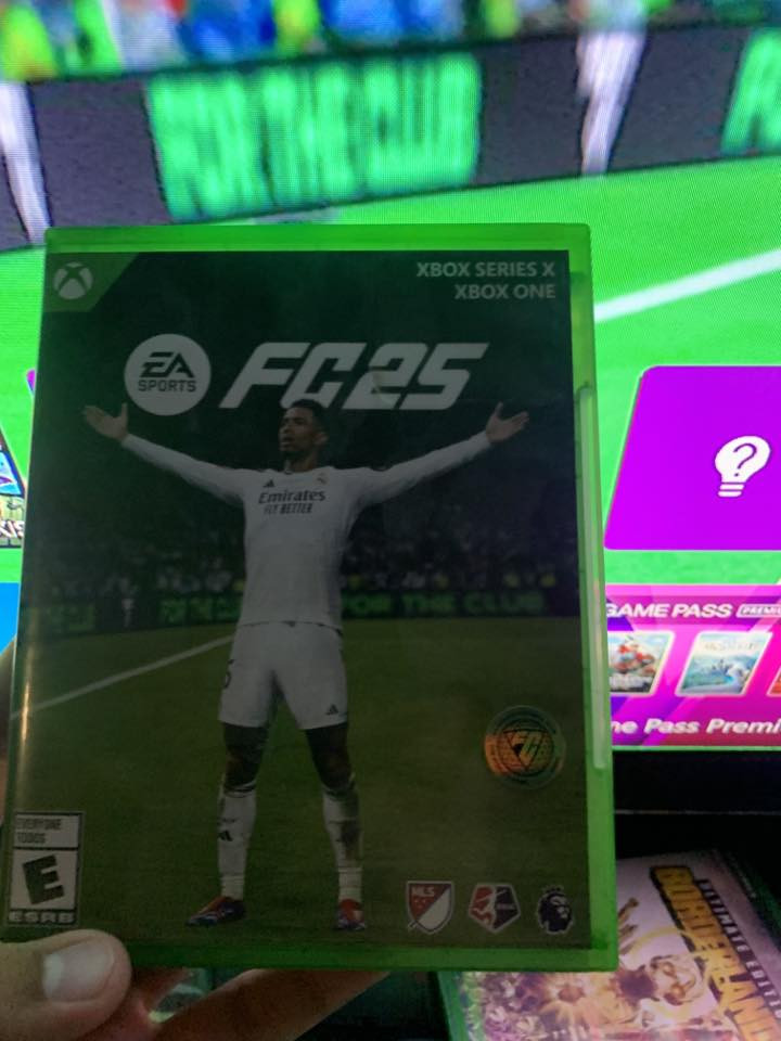 السلام عليكم عندي اقراص اكس بوكس سيريس اس واكس عندي FC25 مستعمله نضيفه سعره 50  الف قابل للتفاوض وعندي كول اوف ديوتي غير مستعمله السعر 50قابل للتفاوض وعندي لعبه DELUXE غير مستعمله السعر 30 الف وعندي لعبه
ا  BORDERANDS3    السعر 35 الف وقابل للتفاوض الموقع السماوه التعامل ماستر او وجه لوجه


**إذا كنت صاحب هذا الإعلان وتريد حذفه لأي سبب، رجاءا أرسل رسالة إلى الدعم الفني**