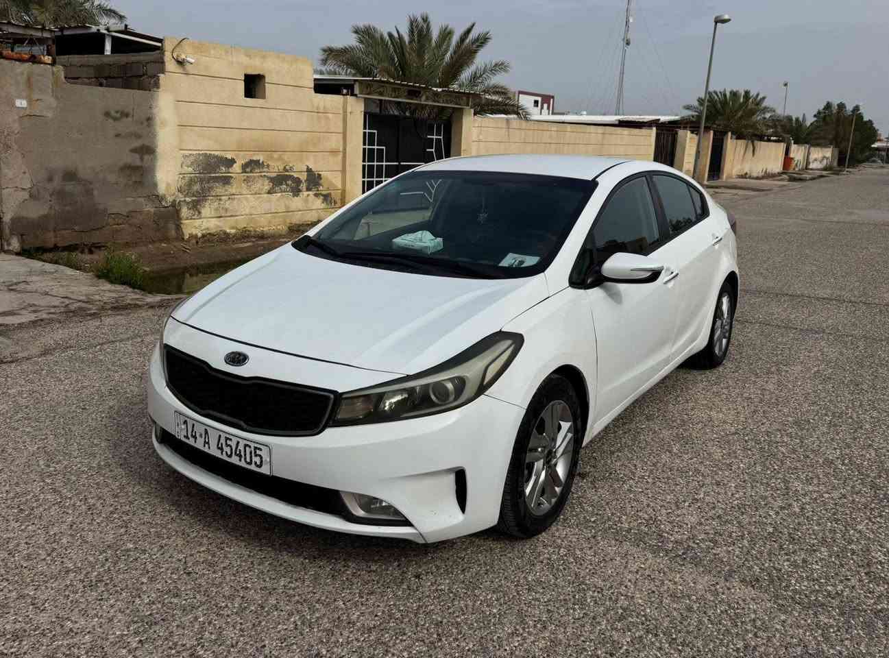 سيراتو وارد خليجي مديل2018 رقم بصره باسمي هزه وسنويه ورقم جدد تحويل مباشر محرك1600دوش تحكم ستيرن حساسات شفتات بلستيرن مري شفط شاير بلمري مكفوله من الضربه بيه اماكن صبغ جاهزه محرك كير حداديه  تخم تاير تبريد بدون أي نقص السعر 110الاستفسار ع رقم *********** البصرة, العراق
