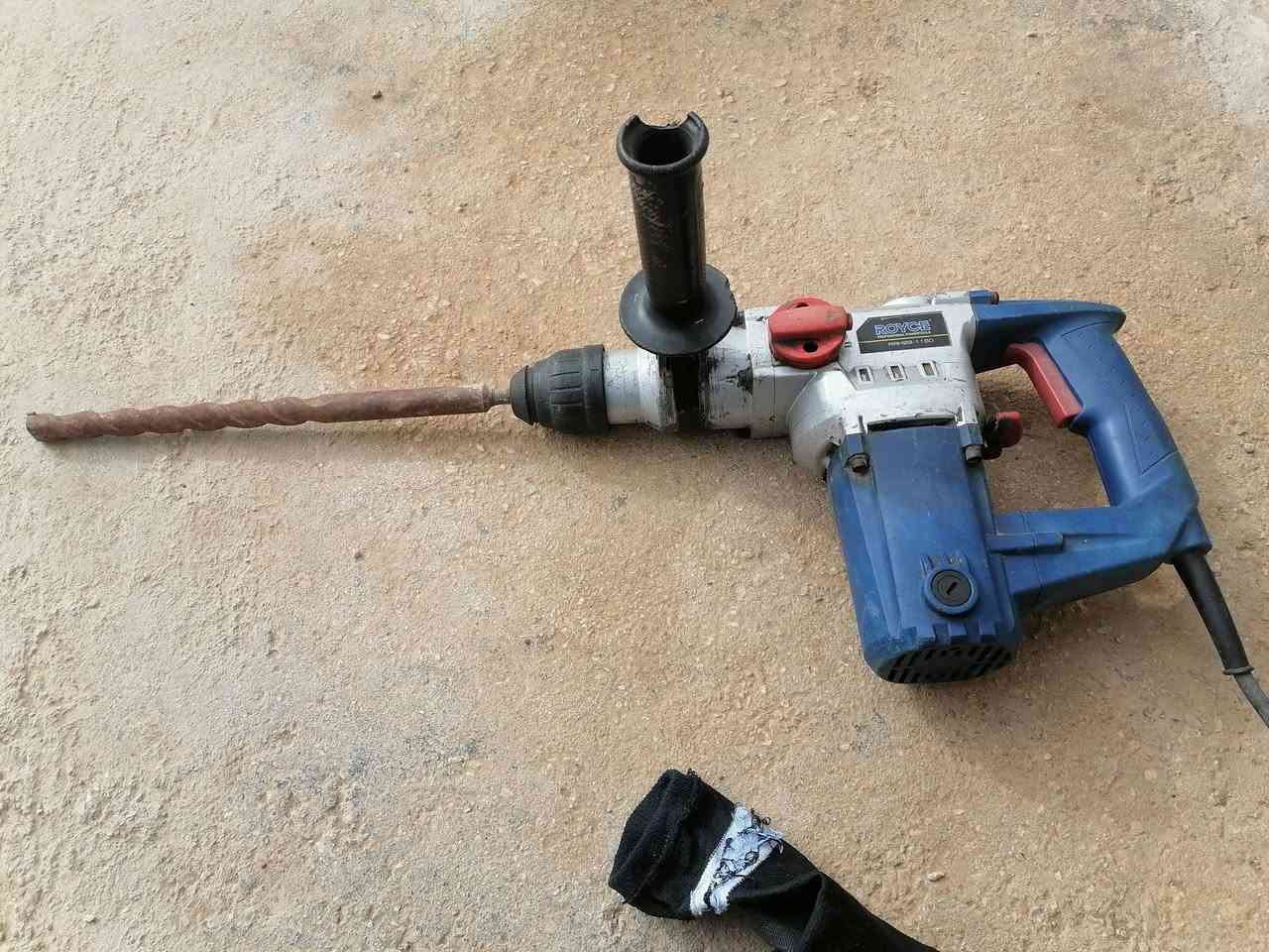 دريل جگ همر مع فره للتثقيب بلادي شرط ما مفتوح للبيع او مراوس بكوسره كتر الي عنده يتفضل خاص


**إذا كنت صاحب هذا الإعلان وتريد حذفه لأي سبب، رجاءا أرسل رسالة إلى الدعم الفني**