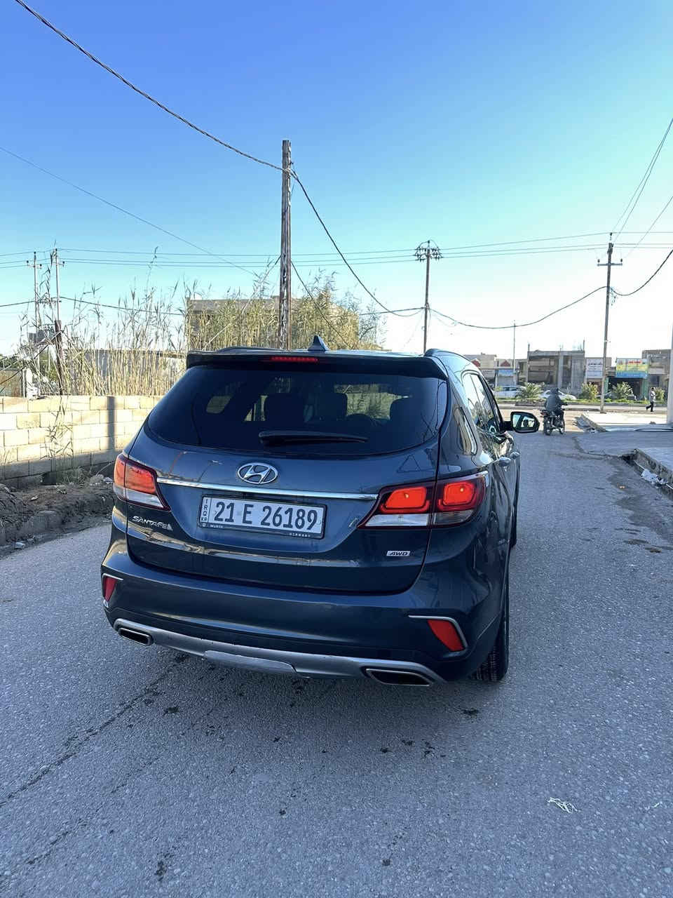 سنتافية گراند 2017 وارد امريكي ضرر قليل كلش بدون دواخل مواصفات كامرة خلفية 

شاشة كبيرة+ شاشة اعطال

مانع نزلاق + مانع نحدار 

ثلاث وضعيات قيادة 

سبعة راكب 

ستة سلندر 

فول تحكم ستيرن

ثلاث قطع تبريد

سايد بريك بل رجل

كشن كهرباء

بجم زنون بلادي + حاجب نهاري بعد بيهة مواصفات

السعر 158 بيها مجال ***********
