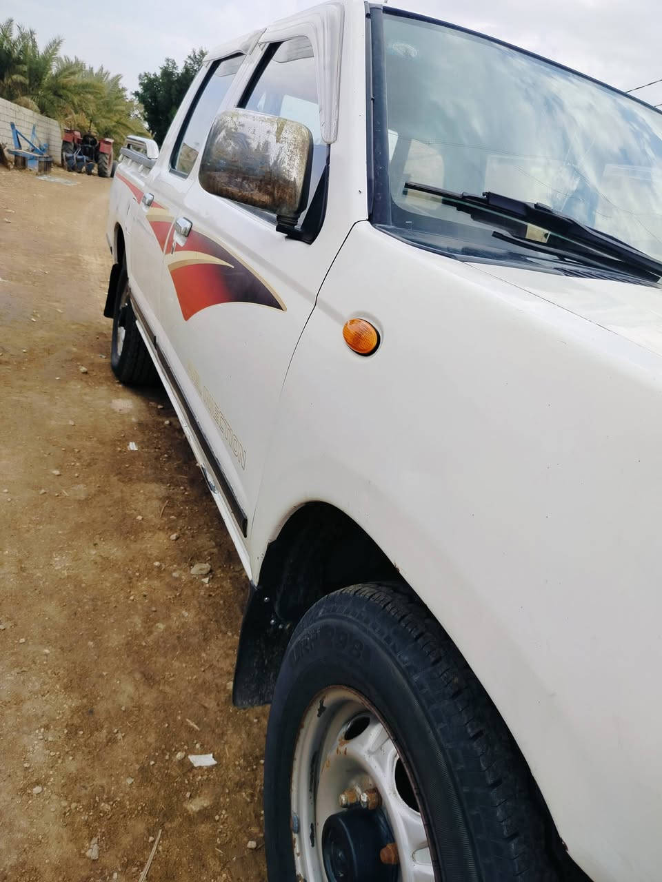 سلام عليكم سياره نيسان بيكم البيع  مديل2009مكفوله من العيب الشرعي سياره جاهزه مكينه وكير  وكسن تخم تايرات ورقم وسنويه لغايات 2028سياره بسمي السعر 110و بيه مجال مكان ناصرية. ***********.  ***********
