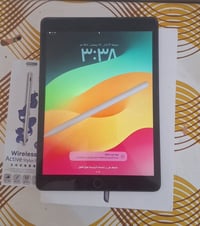 آيباد ٩ ٦٤ • بطارية ٨٩ • قلم عادي