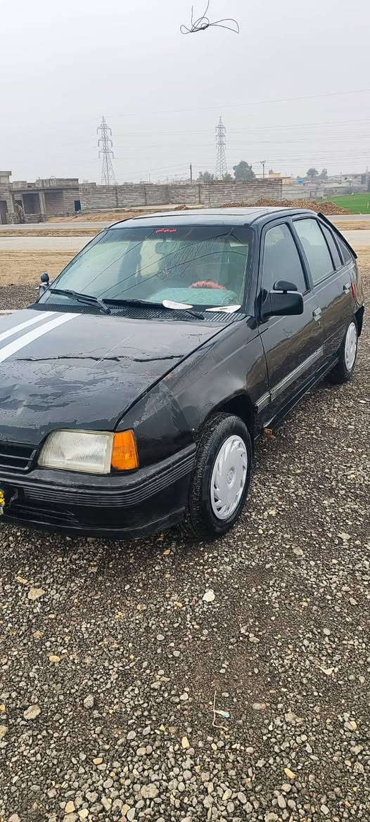 للبيع كاديت موديل 1991رقم اخضر شرط التحويل حجم 18محرك لا صرف ولا نفح صدر جديد تايرات جديد باتري جديد اسعر ترهم مقدمه وبشهر اتفاصيل اتصال ع الرقم ***********
