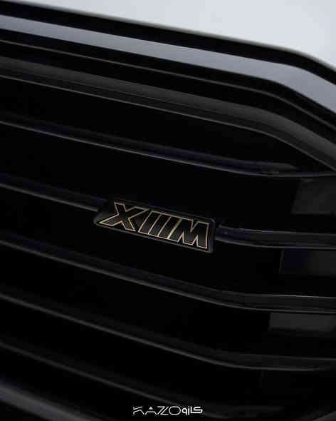 BMW XM
‏‎‌‏Model Year: 2024
‏‎‌‌‏Mileage: 4,000 KM
‏‎‌‌‏Importer: Al-Uroush
‏‎‌‌‏Price: 225,000,000 IQD

بي أم دبليو أكس إم
سنة الصنع: ٢٠٢٤
المسافة المقطوعة: ٤،٠٠٠ كم
المستورد: العروش
السعر: ٢٢٥،٠٠٠،٠٠٠ دينار عراقي

المواصفات:

المحرك: 4.4 لتر V8 مزدوج التيربو مع نظام هجين
القوة: 644 حصان
ناقل الحركة: أوتوماتيكي بـ8 سرعات (Steptronic)
نظام الدفع: دفع رباعي (xDrive)
التسارع: من 0 إلى 100 كم/س في 4.3 ثانية
عزم الدوران: 800 نيوتن متر
الشاشة: شاشتان بقياس 12.3 إنش (لوحة عدادات + شاشة معلومات وترفيه)
نظام الصوت: Harman Kardon فاخر
فتحة السقف: بانوراما
نوع الفرش: جلد فاخر مع تطريز M
المستشعرات: مراقبة النقطة العمياء، مساعد ركن، مساعد الحفاظ على المسار
الكاميرا: رؤية محيطية 360 درجة
الإضاءة: مصابيح LED متكيفة
نظام الملاحة: نظام iDrive 8 مع دعم الأوامر الصوتية

————————————————————————————-

للاستفسار:***********
