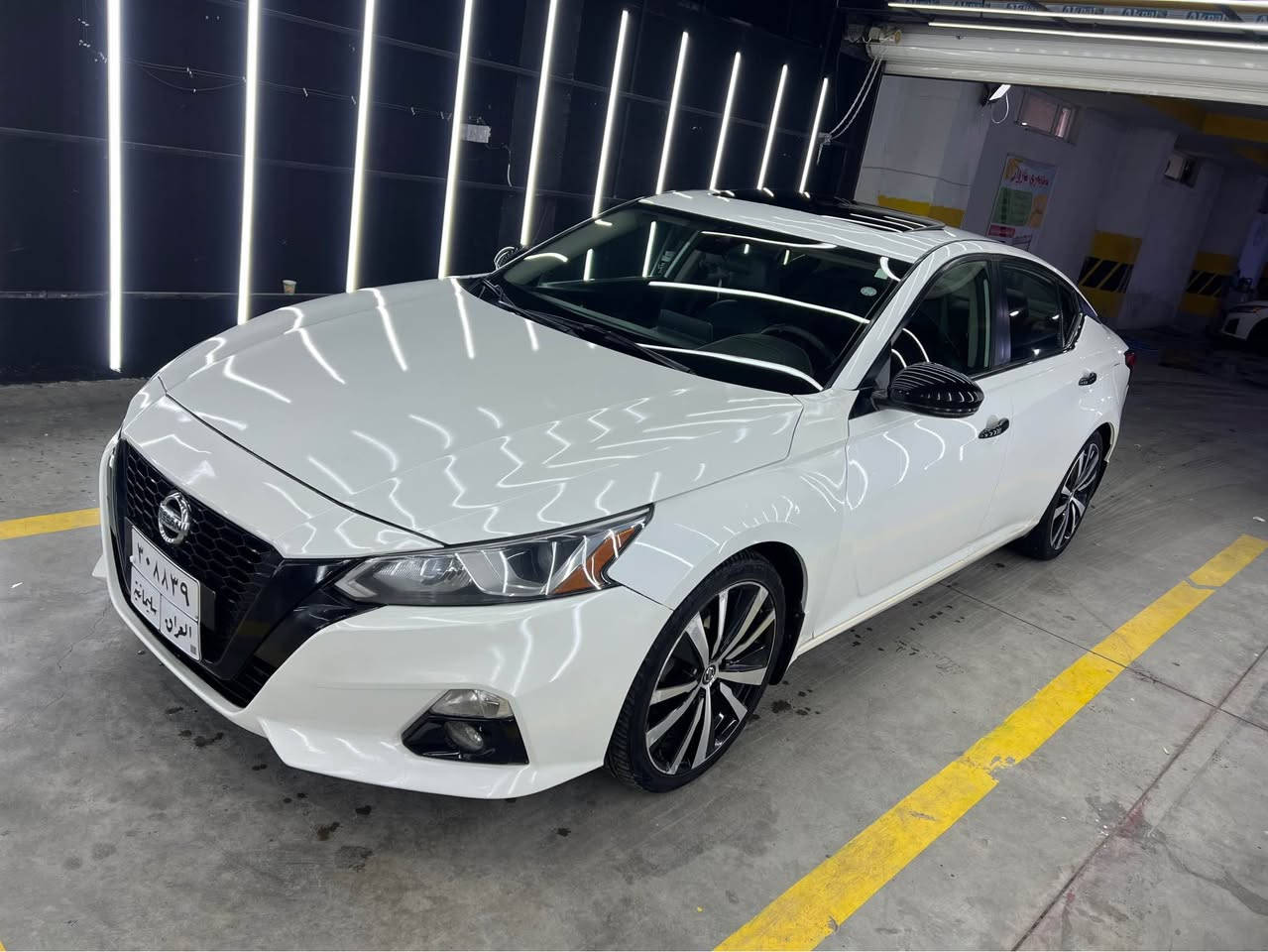 نيسان التيما 2019 SR pluse فول محرك 2500 بصمة سلايت تشغيل عن بعد رادار 360 درجة كشنات جلد كشنات هيتر و كهربائي تحكمات  ويل كروم ١٩ تخم تايرات ماشية 80ميل سنوية ورقم سليمانية ضرر خفيف فقط بونيد و جامرلغ بدون دواخل ايرباك فقط استيرن وراجع سستم سيارة جاهزة برغني نقص مابي صور الضرر والسونار بالمنشور سعر خاص او اتصل او واتساب *********** كالار, السليمانية
