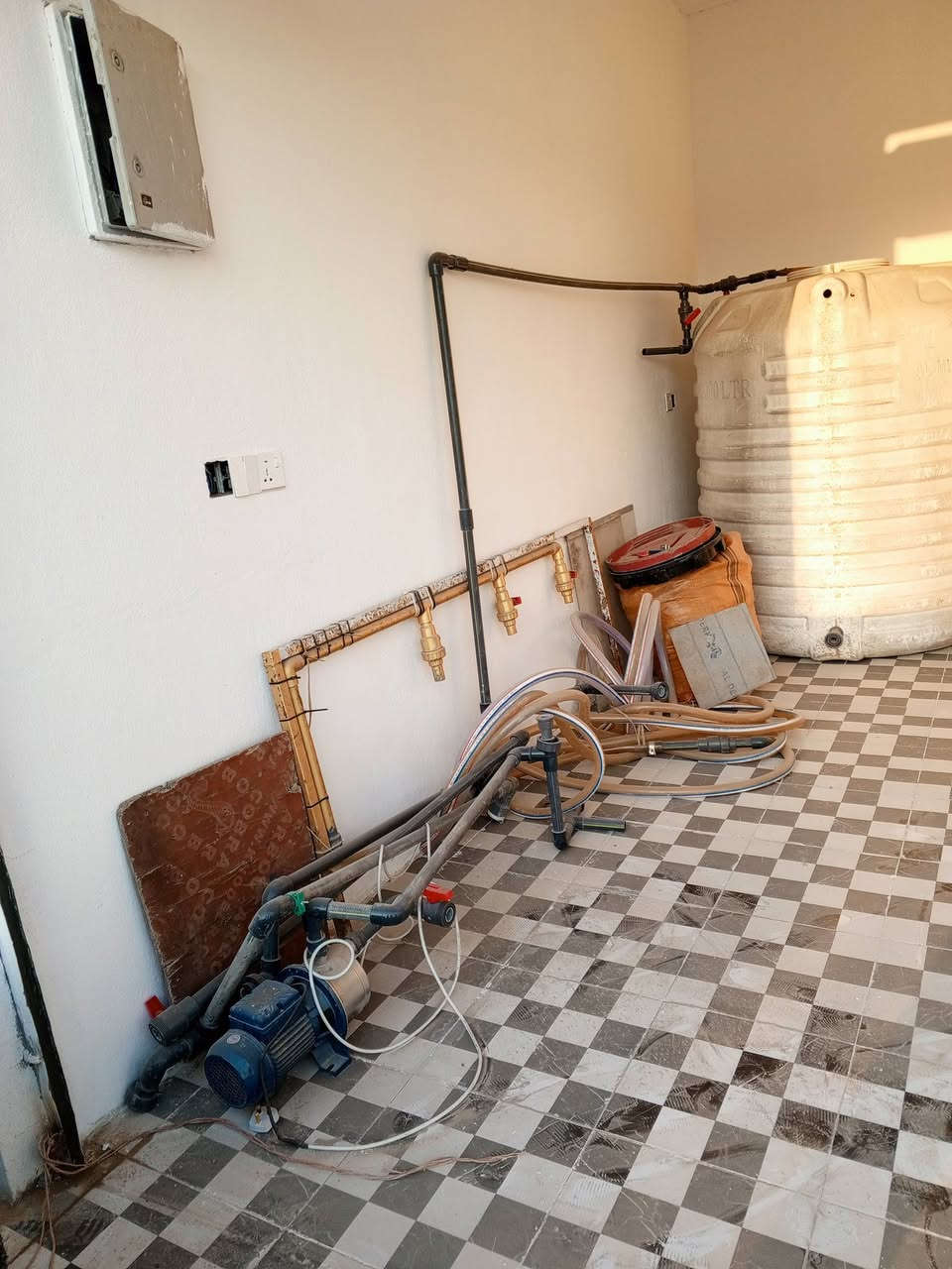 منضومه ماء ارو للبيع للأستفتسار الاتصال على هذا الرقم 078 476 99272
