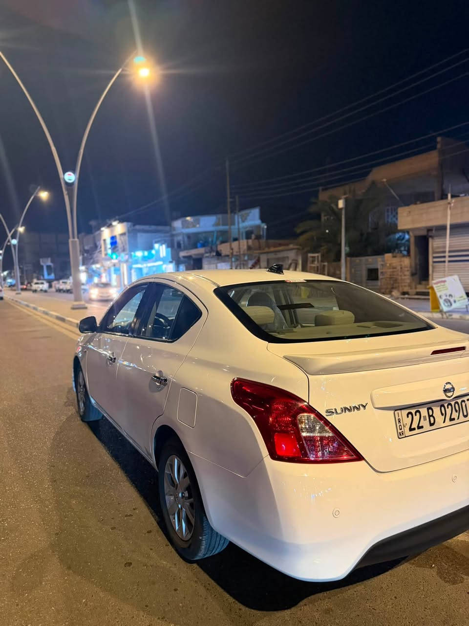 السلام عليكم
نيسان صني هندي بليته زركه فول مواصفات اربع جام كهربائي وتبريد خلفي  مكفوله كير ومحرك وتخم تاير ماشيه ٣٧ لف بيه صبغ جاملغات اماميه فقط  بيه بارد مكانات قليله تجي وشوف السعر 105$وبيه مجال عنوان السياره بصره حي المهندسين مقابل القبله للاستفسار***********
