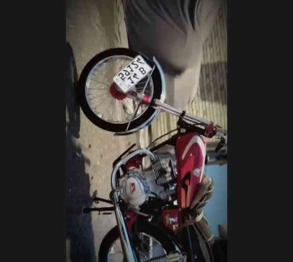 سلام عليكم دراجه البيع رابيدو  تعمير 25 مامفتوح بيه برقي شرط تحويل ثاني يوم / رقم وسنوه / المكان البصره جمعيات مستعجل ع بيعته السعر / مليون 600 قفل ***********
