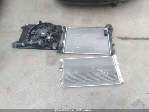 السلام عليكم 
كيا سبورتج ٢٠٢٢ وارد امريكي محرك ٢٤٠٠gdi
سيارة حادثها سرقة تايرات وغرفة داخلية ودعامية فقط مثل ماموضح بالصور 
سيارة بانوراما 
رادار امامي
رادار خلفي 
رادار جانبي 
كروس سرعه 
شفتات بل ستيرن 
٣ انضمه قيادة
انحراف عن المسار
تبريد قطعتين 
شاشة ابل كار بلي الجبيرة 
كشنات جلد 
ستيرن D رياضي
وبعد كومه مواصفات فول عدى البصمه السيارة سيارة كلين مابيها اي حادث بل حديد
رايدها ب١٩٠ وبيها مجال بسيط  وبيها رقم اربيل ب اسمي 
***********
