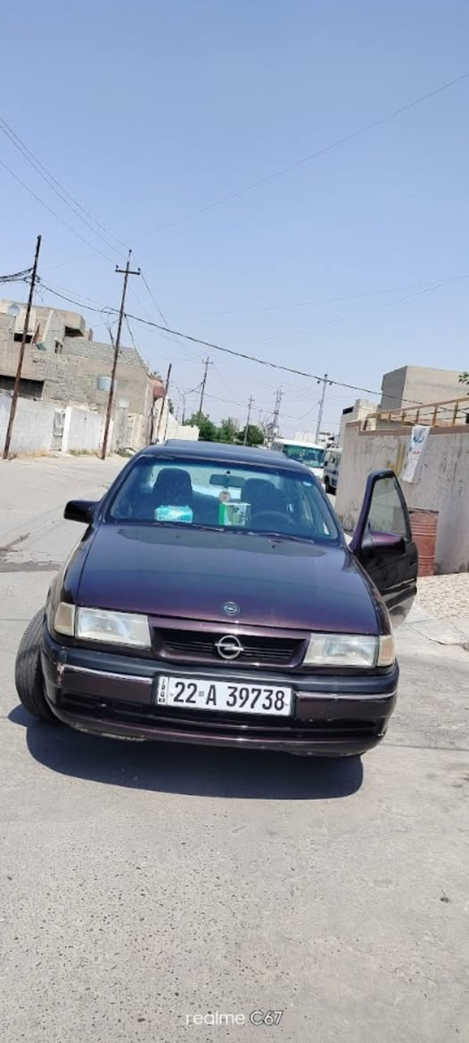 موديل ٩٢ محرك ١٨ صبغ عام جماليه ٤تايرات جديد رقم سنويه ل٣١ بسمي دفتر بانزين بي  صدر جديد دواخل بالكامل جديد سلايت شغال  مانقصها شي محرك بي خيط بخار خاص موجود ورقم ***********
