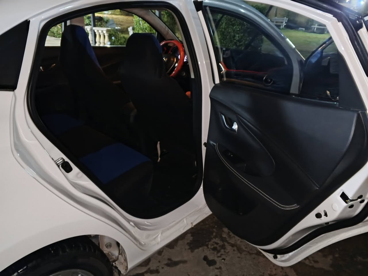 السلام عليكم شانجان L7
اقراء المنشور زين رحمه الوالديكم 
موديل 2025 حرة شركة البخيت بعدها بالظمان 
الكيلو متر واضح بالصورة بيها ظربه مكان الظربه واضح بالفيديو دعامية وبنيد مال شركه بيها ظربه بسيطه بالصندوك جوه الرقم طاك ايرباك واضح بالصوره مكان السياره بغداد قظاء المدائن سلمان باك سعر السيارة 87 ورقه$ وبيها مجال بسيط تعال شوف السيارة وتشلع عيوني 
رقم التلفون 📱***********
***********📱
