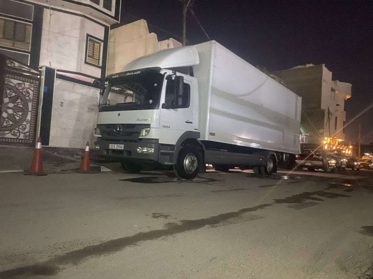 السلام عليكم اتيكو للبيع موديل 2013 فول موصفات هاف طكتين قفل مركزي سنتر لوك تبريد بلادي تخم تاير جوبلس خلفي  سبرنك امامي طول 7 وربع هزه وفحص جديد مكان السياره بغداد الامين ***********
