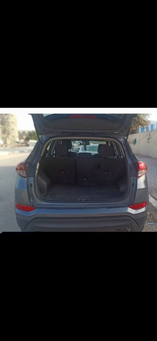 للبيع سيارة توسان ٢٠١٧ رقم كربلاء بأسمي وارد امريكي وصور حادثها الي بامريكا كلش بسيط موجودات من ضمن الصور ماشية ٧٠ الف محرك ٢٠٠٠ السيارة حاليا كامله مكمله
السعر ١٦٠ $
للتواصل واتساب ***********
