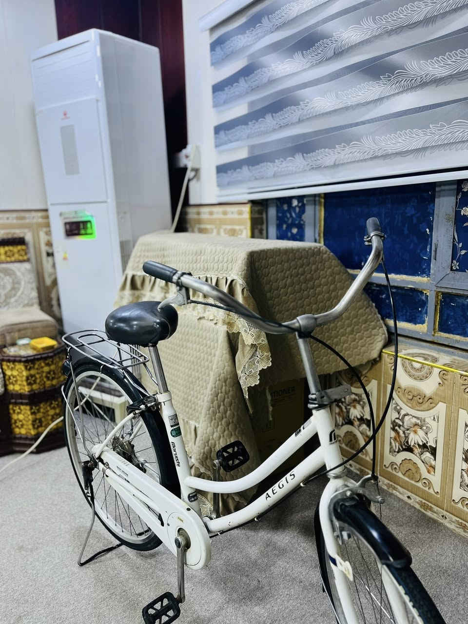 بايسكل سياحي نضيف سعره 75 قفله الرقم        (***********)
