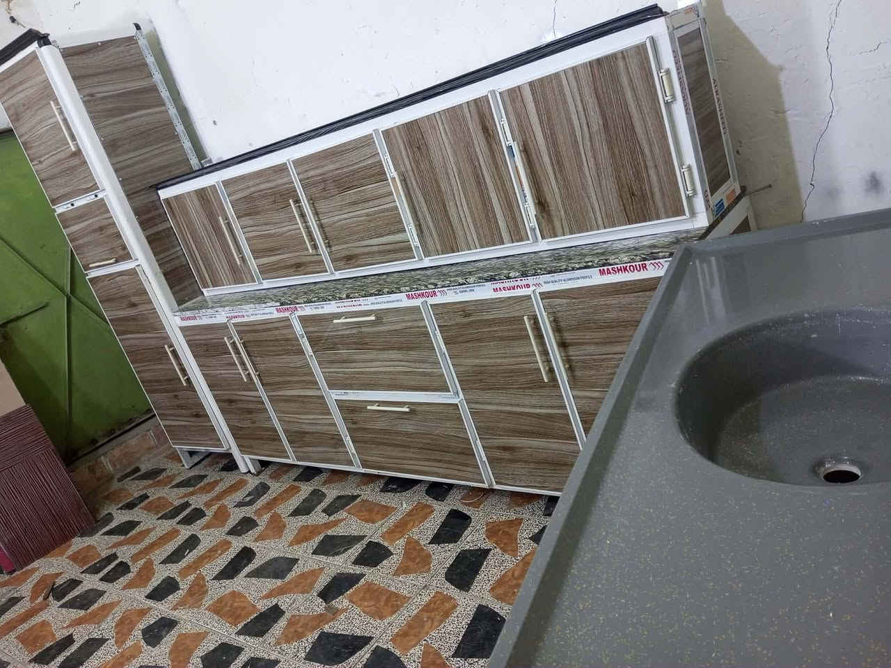 يا رزاق للبيع السعر 725 اخو الجديد استخدام قليل تسكام الثقيل ويه الزاويه يصير ثلاث امتار والسنك متر أو نص كله مرمر الشراي يراسلني خاص ادزله الفيديو والعنوان


**إذا كنت صاحب هذا الإعلان وتريد حذفه لأي سبب، رجاءا أرسل رسالة إلى الدعم الفني**