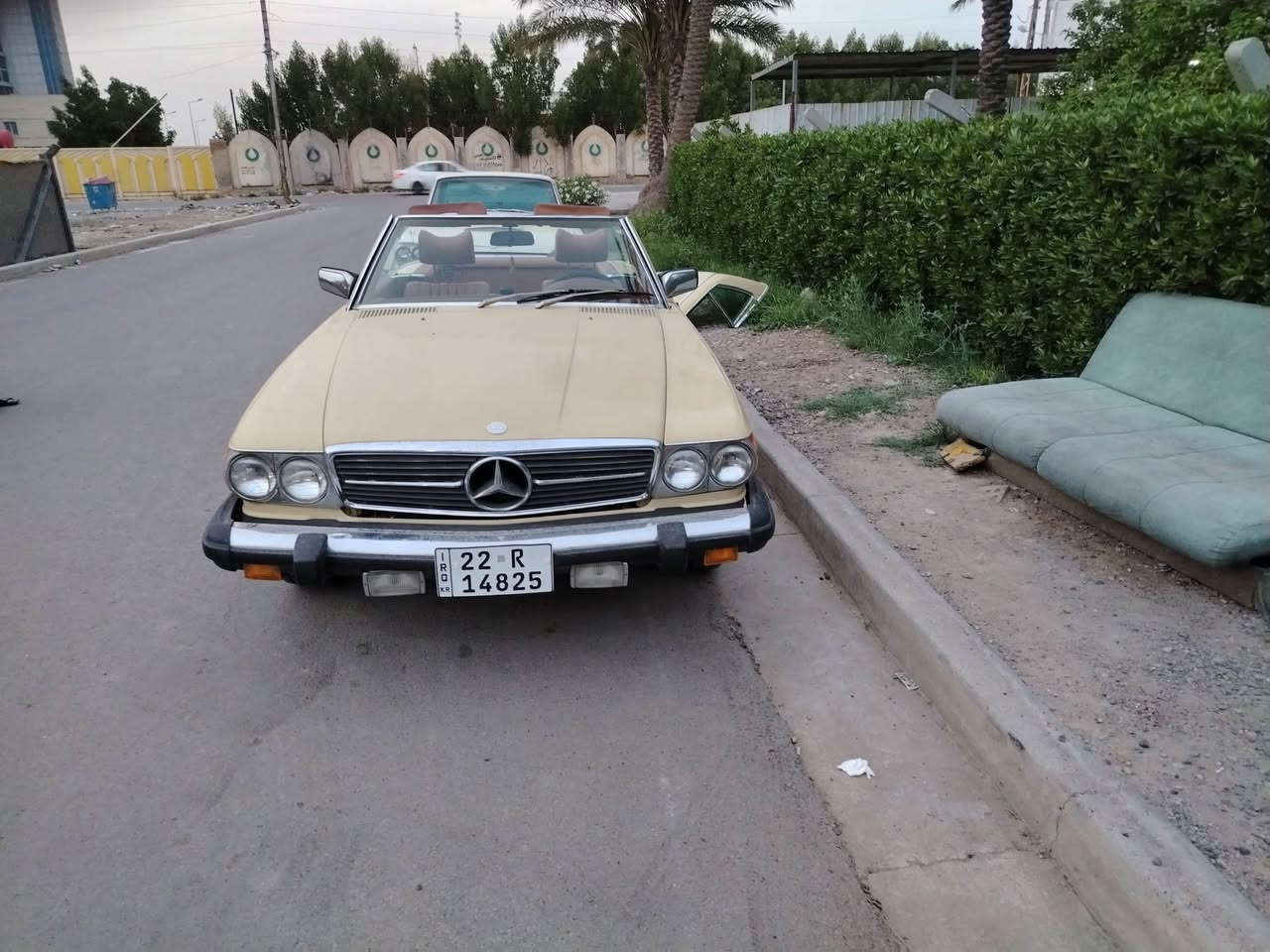 مرسيدس حجم ٤٥٠ موديل ١٩٧٨ محرك ٨ سلندر سياره جديده رقم اربيل وارد أمريكا مكاني بغداد ***********

