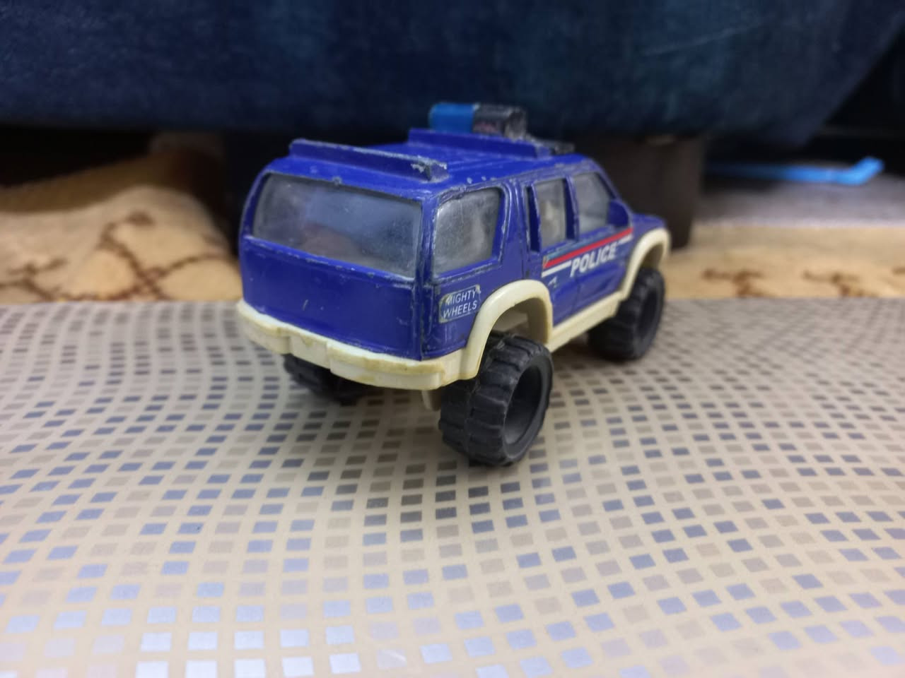 السلام عليكم 
للبيع سيارات حديد حجم 1/43
(طول التريلة 15 سم) 
و (طول السيارات 12 سم) سيارة عسكرية وسيارة شرطة
وزن ثقيل  

السعر 30.000 د.ع

التوصيل بغداد فقط


**إذا كنت صاحب هذا الإعلان وتريد حذفه لأي سبب، رجاءا أرسل رسالة إلى الدعم الفني**