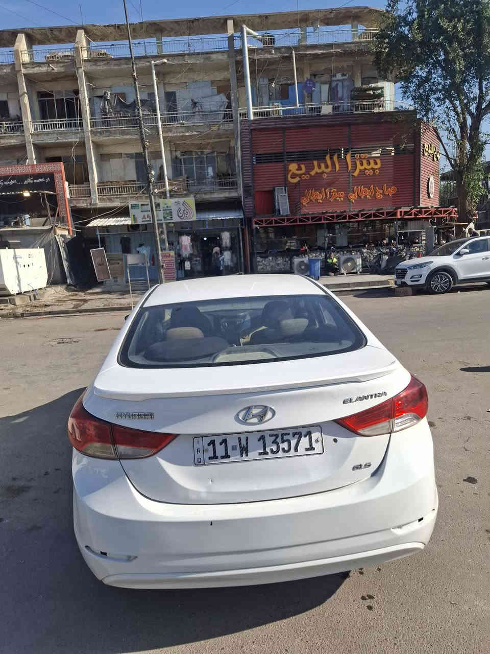 للبيع النترا 2012 خليجي مواصفات عادية رقم بغداد سيارة مكينه صار شهر مبدلها طابوكه كامل كير خير من الله صدر يرادلة ترتيب سياره خليجي مابيها اي تبديل فقط هنا بيها بارد ب مكانين او تلاثه سيارة موديل ١٢ وبالشارع بعد. سيارة خير من الله عارضها ب 113.  بيها مجال بسيط. رقم بغداد ب اسمي شرط تحويل. ***********
