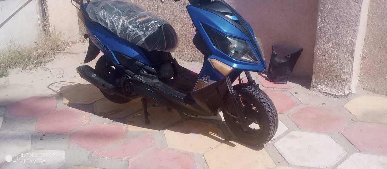 سلام عليكم  دراجه عاطله ماعرف شبيه بس المكينه مكفوله  السعر 75 مكان كربلاء تواصل ***********
