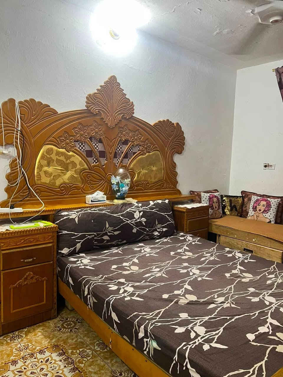 غرفه نوم صاج شغل الموصل للبيع
السعر 500 وبيها مجال
***********
