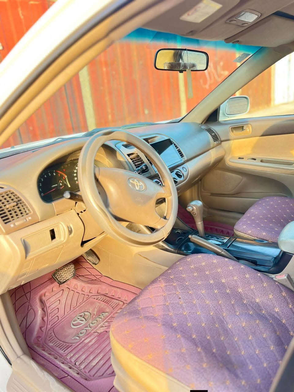 السلام عليكم 
للبيع 
كامري 2004 
محرك 2400
كير محرك شرط 
رقمها بغداد السنوية لل2030
شرط التحويل 
وسونارها مرفق بل منشور 
السعر 86 وبيها مجال 
للاستفسار 
***********
