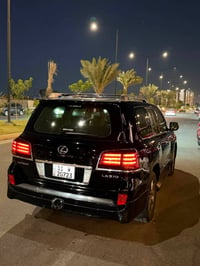 للبيع لكزز 2011 بريم اصل رقم بغداد بأسمي فول موصفات واحد ع واحد سونار ...