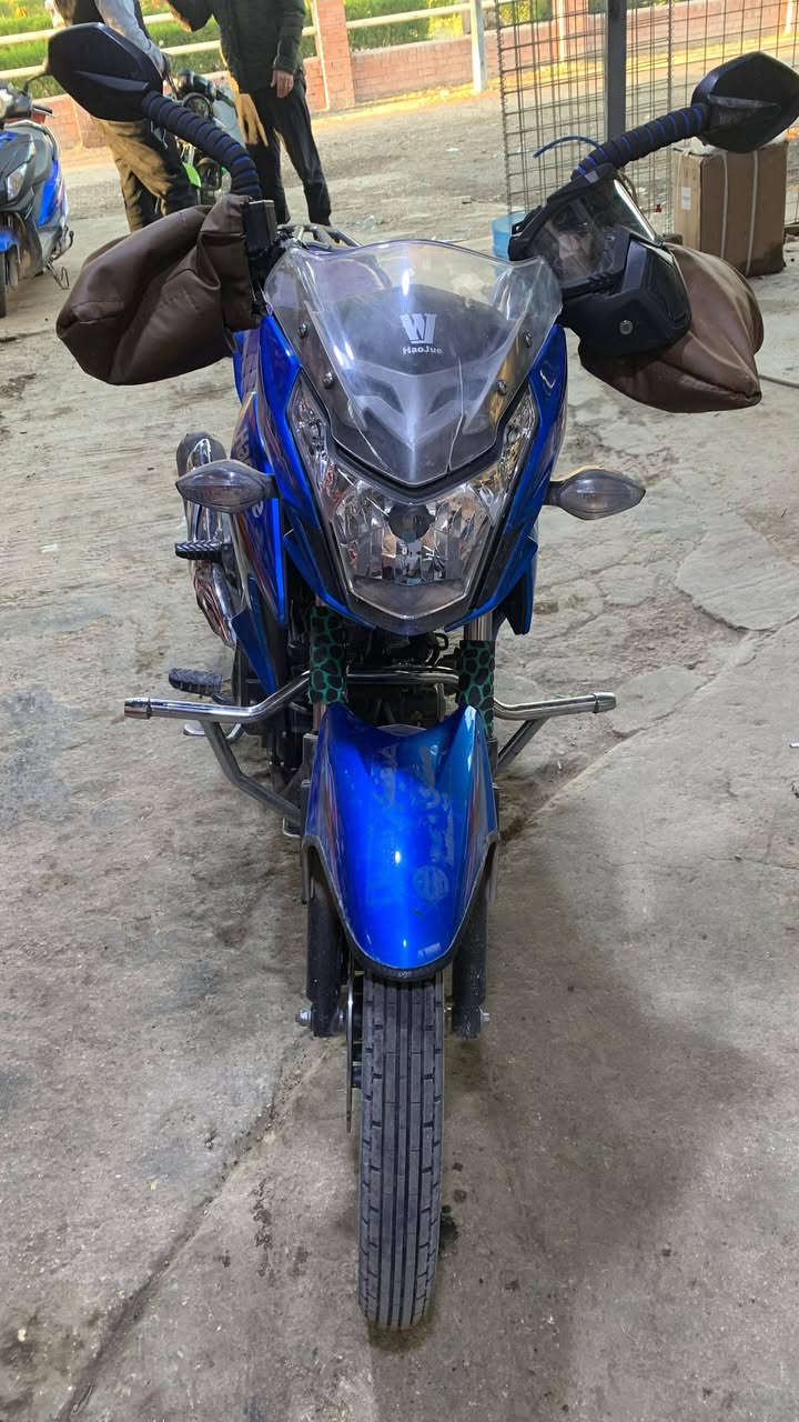 السلام عليكم للبيع مطور هوجي مستعمل موديل 19 اوراق ضائعه السعر مليون و 700 وبي مجال المكان الريحانه 
 التواصل فقط على الهاتف ***********
