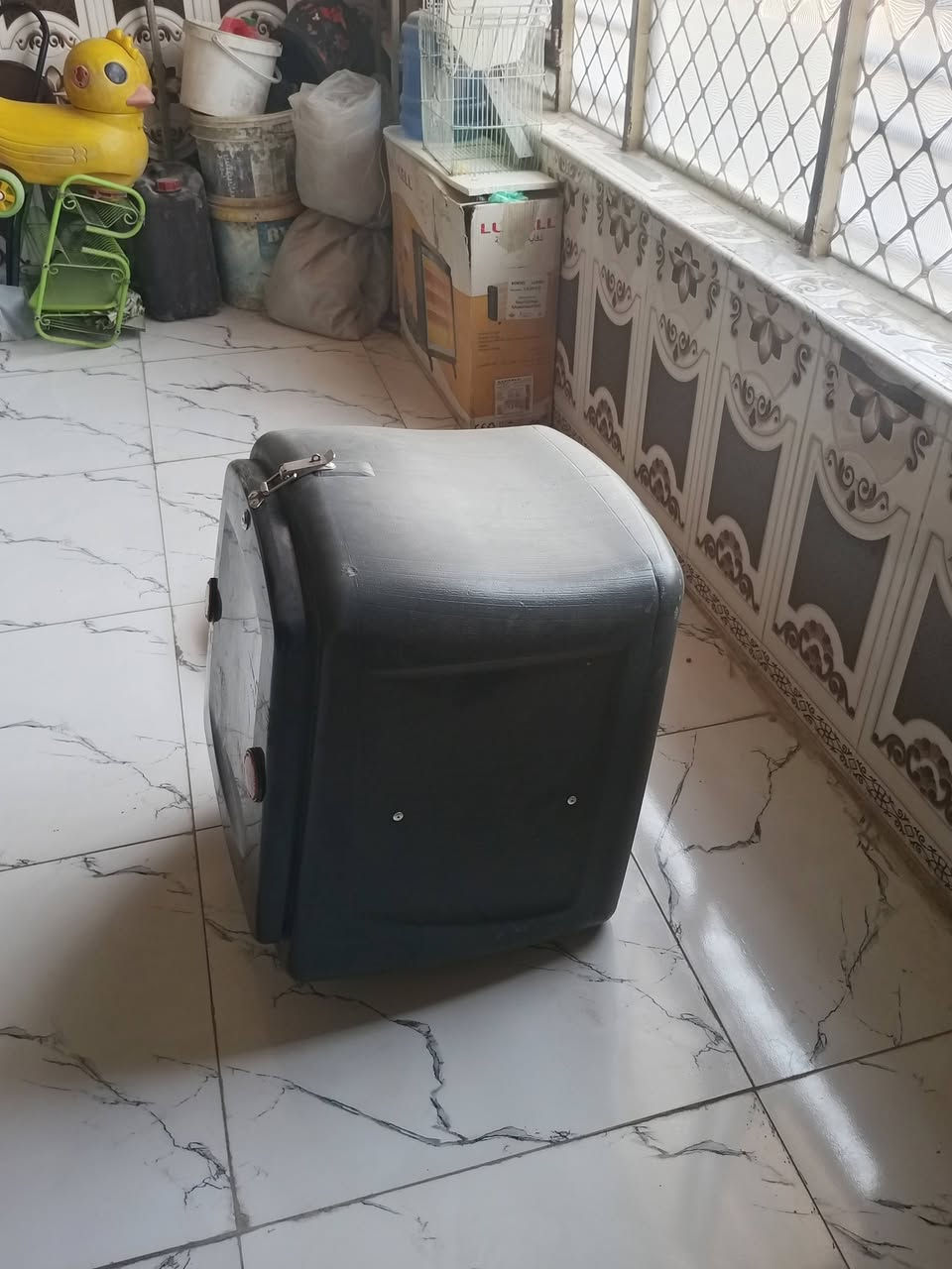 صندوك جديد مكانه بغداد جسر ديالى جديد نتصال عليه رقم وساب ***********
