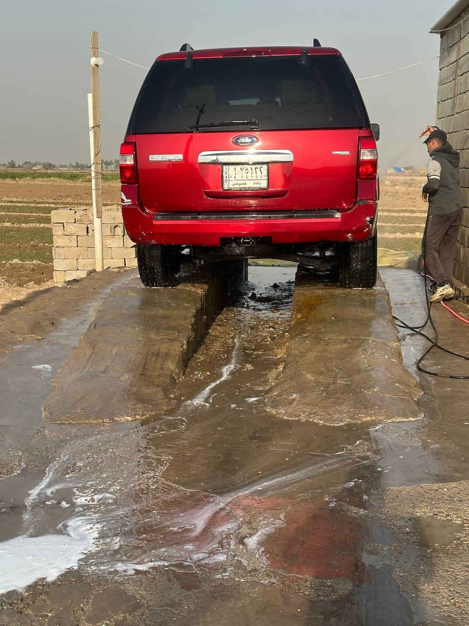 السلام عليكم فورد أكس بديشن 2008محرك تاهو السياره حلوه داخل وخارج رقم بغداد تحويل مباشر بيع أو مراوس حسب القناعه السعر 120وبيها مجال بصيط العنوان قرب سجن أبو غريب رقم الهاتف ***********
